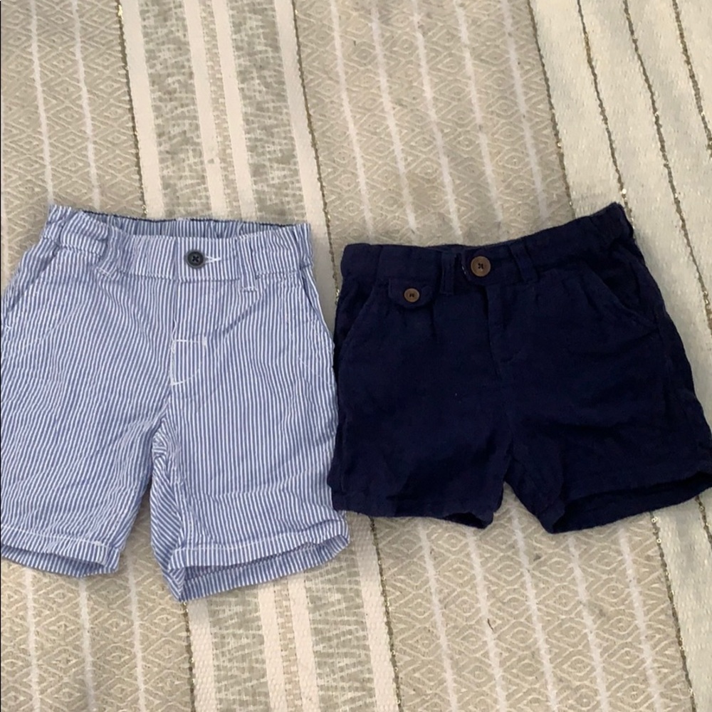 Baby boys shorts. Seersucker and navy linen.